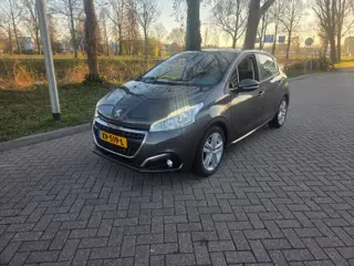 Peugeot 208 1.2 PureTech Signature Navi