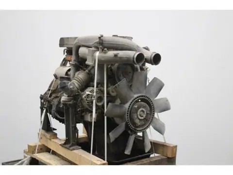 Mercedes-Benz OM904LA.E2/5