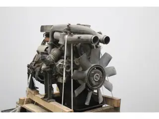 Mercedes-Benz OM904LA.E2/5