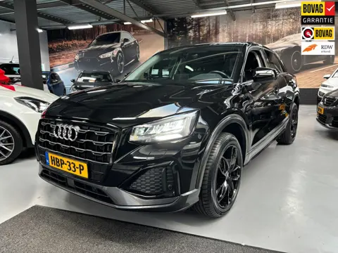Audi Q2 35 TFSI S Edition / Camera / Navi / 18 inch