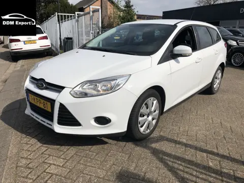 Ford FOCUS Wagon 1.0 EcoBoost Trend Navi/Airco/Carkit - for B2B or for export!
