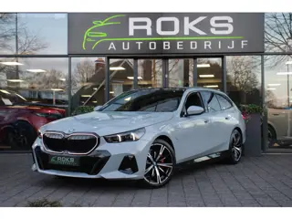 BMW 5 Serie Touring 530e xDrive M-Sport Pro Shadowline/DrivingAssistPro/innovationPack/ComfortPack/I