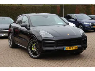Porsche Cayenne Coupé 3.0 E-Hybrid 51.833 km! / Trekhaak / Camera / Lichtgewichtpakket / Carbon intr