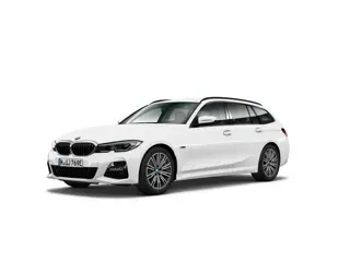 BMW 3 Serie Touring 320e xDrive M-Sport | Camera | Stoelverwarming | Head-Up | incl 12 maanden Bovag