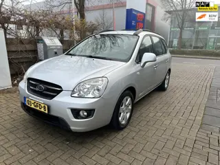 Kia Carens 2.0 CVVT X-ecutive