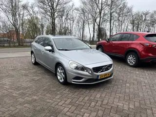 Volvo V60 1.6 T4 R-Design TREKHAAK OPEN DAK BLISS ADD CRUISE LEER