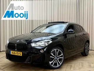 BMW X2 sDrive20i M-Sport Panoramadak / HUD / Carplay / Alcantara / Stoelverwarming / Navi / Cruise /
