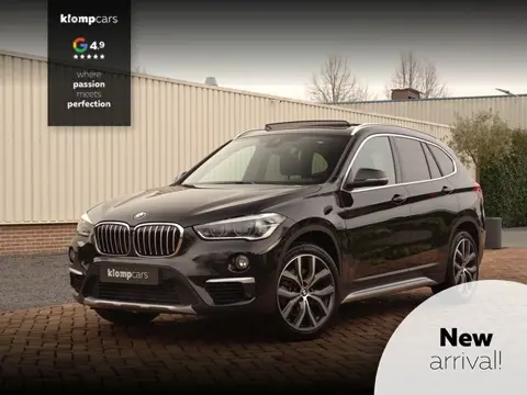 BMW X1 sDrive20i X-Line | FullOption! | Pano | Trekhk | Carplay | M-sportSt. | Stverw | Harman Kardo