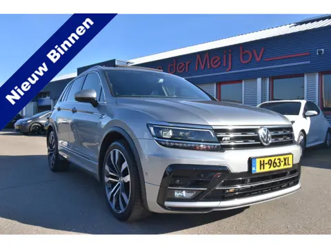 Volkswagen Tiguan 1.5 TSI ACT Highline Business R-Line TREKHAAK , VIRTUAL COCKPIT , PANODAK , V ST V