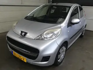 Peugeot 107 1.0-12V XS - Automaat - Airco - Weinig km NAP!