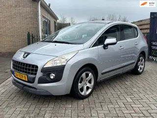 Peugeot 3008 1.6 VTi ST | pano | cruise | clima | trekhaak |