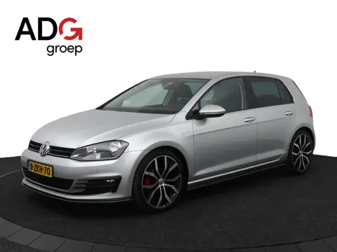 Volkswagen Golf 1.2 TSI Business Edition | Parkeercamera | Parkeersensoren | Stoelverwarming | Apple