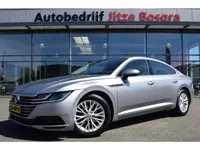 Volkswagen Arteon 1.5 TSi LED | Full Map Navi | Sportstoelen | Trekhaak | Camera | 17 Inch LMV
