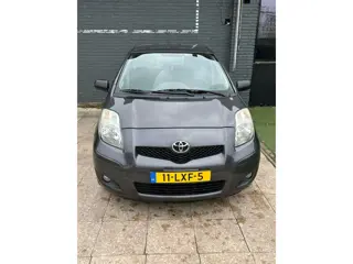 Toyota Yaris 1.0 VVTi Acces