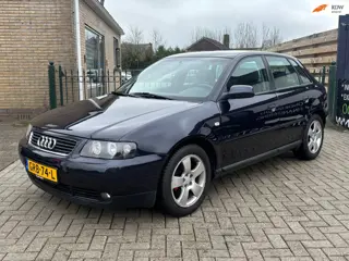 Audi A3 1.6 Attraction |5drs | airco |nieuwe apk keuring | angel eyes