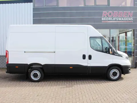 Iveco Daily 35S16V HA8 2.3 352L H2 Aut. Airco/Trekhaak/PDC