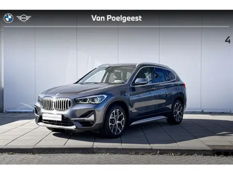 BMW X1 xDrive25e X-Line 18 Inch / Afneembare Trekhaak / Comfort Acces / Achteruitrij Camera / Getint