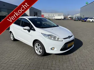 Ford Fiesta 1.25 Titanium 5 drs 77 DKM (bj 2013)