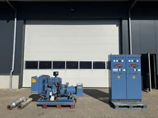 Perkins 40 kVA noodstroom aggregaat generatorset as New ! 103 hours