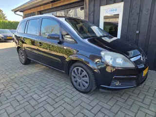Opel Zafira 2.2 Temptation *NIEUWE APK*