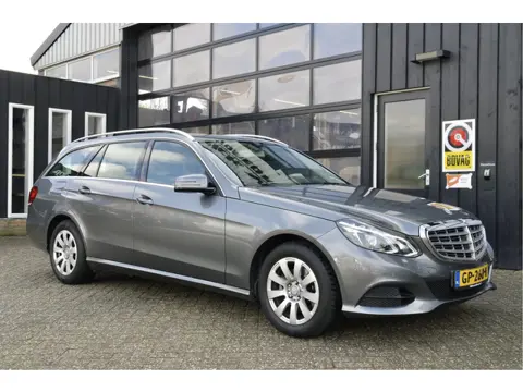 Mercedes-Benz E-Klasse Estate 200 Ambition | 1e Eigenaar | Dealer Onderhouden | Navi | Cruise | LED 