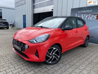 Hyundai I10 1.2 MPI 85PK / Clima / Navi / Cruise / Carplay / Stuur en stoelverw. / Camera / PDC / LM