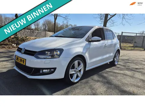 Volkswagen POLO 1.2 TSI Comfortline NETTE AUTO RIJDT EN SCHAKELT GOED