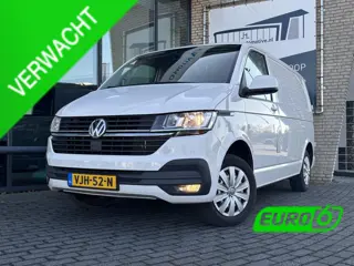 Volkswagen Transporter 2.0 TDI L1H1*AUTOM.*A.C*CRUISE*NAVI*HAAK*CARPLAY*