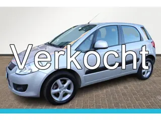 Suzuki SX4 1.6 Exclusive Automaat. Dealeronderhouden, trekhaak.