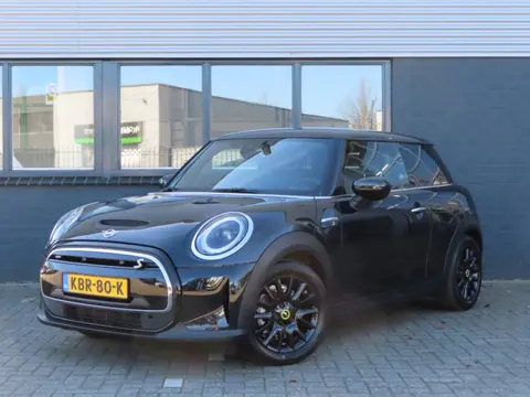 MINI Mini Electric Classic 33 kWh | lederen bekleding | camera | keyless entry |