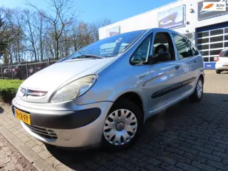 Citroen Xsara Picasso 2.0i-16V Différence AUTOMAAT