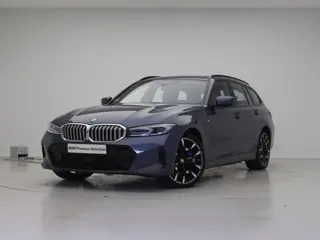 BMW 3 Serie Touring 330e M-Sport | 19" 995M | CoPilot | Panorama | Trekhaak | Elektrisch verstelbare