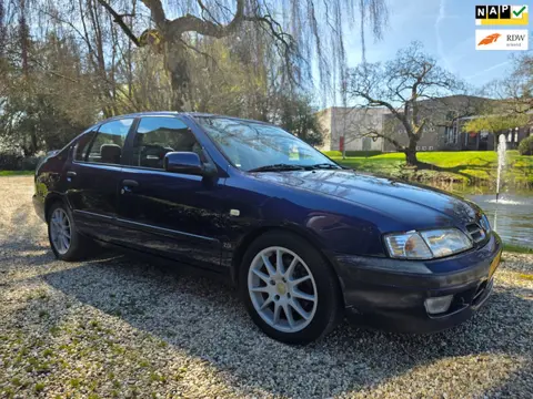 Nissan Primera 2.0 SLX Drive AIRCO