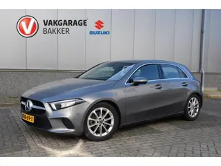 Mercedes-Benz A-klasse 200 Launch Edition | Automaat | trekhaak elektrisch uitklapbaar | stof/ledere