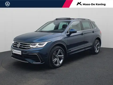Volkswagen Tiguan 1.4 TSIeHybrid 180kW/245PK R-Line DSG · Panoramadak · Camera + Parkeersensoren · T