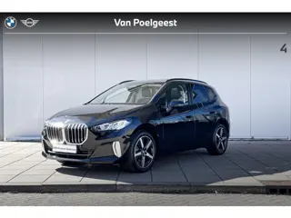 BMW 2 Serie Active Tourer 225e xDrive Luxury Line 18 Inch / Stoelverwarming / Electrische Zwenkhaak 