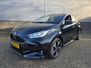 Toyota Yaris 1.5 Hybrid 115 Dynamic Limited, Stoel & Stuur verwarming, PDC