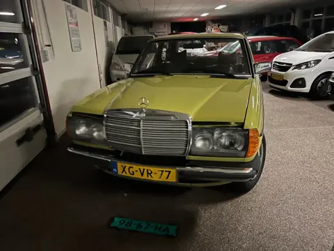 MERCEDES-BENZ 200 200 D