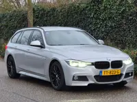 BMW 3-serie Touring 320i M Sport Edition Apple CarPlay dig.cluster Camera Breedset M velgen NAP Rijk