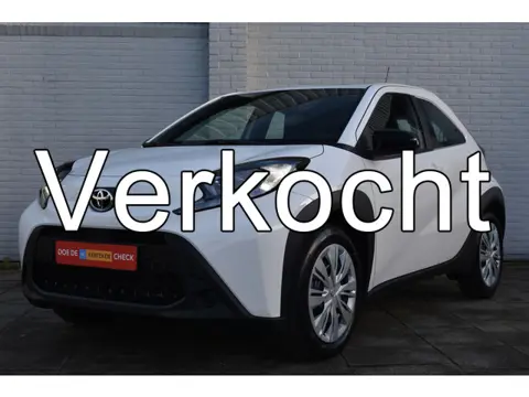 Toyota Aygo X 1.0 VVT-i MT Play Handgeschakeld 72pk | Achteruitrijcamera |  Apple Carplay & Android 