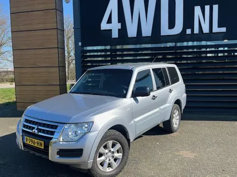 Mitsubishi Pajero 3.2 DI-D AUT 4WD EURO 6 LWB VAN CLIMA NAP 137774 KM 6 MND GAR € 27.900 EXCL Auto i
