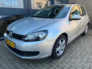 Volkswagen Golf 1.4 Easyline, Nieuwe distributieriem