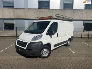 Citroen Jumper 30 2.2 HDI 3 PERSOON NAP APK EURO 5 AIRCO TREKHAAK RIJDT SCHAKELT GOED NIEUWE BANDEN