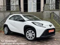 Toyota Aygo X 1.0 VVT-i MT Premium CarPlay Camera Cruise/Adaptief Stop&Go Airco Nw Model