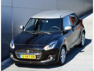 Suzuki Swift 1.2 SMART HYBRID SELEKT | HOGE ZIT | AUTOMAAT | CAMERA | AIRCO | 16'' INCH LICHTMETAAL 