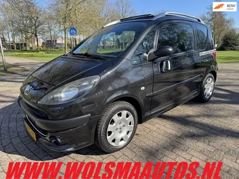 Peugeot 1007 1.6-16V Sporty