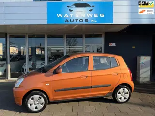 Kia Picanto 1.0 Light lage km stand met 1 jaar apk