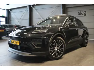 Porsche Macan 4 100 kWh navi pano cruise camera sport chrono 20 inch !!