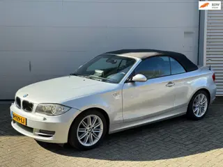 BMW 1-serie Cabrio 118i High Executive l Carplay l Ketting VV l Xenon l Volleder l Volledig Onderhou