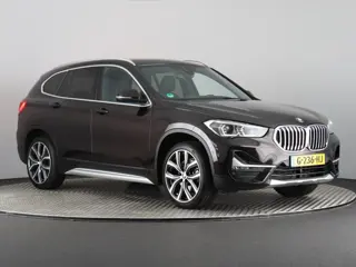 BMW X1 sDrive20i VDL Nedcar Edition (Afn. Trekhaak / Camera / Navi Pro / Head Up / 19'')